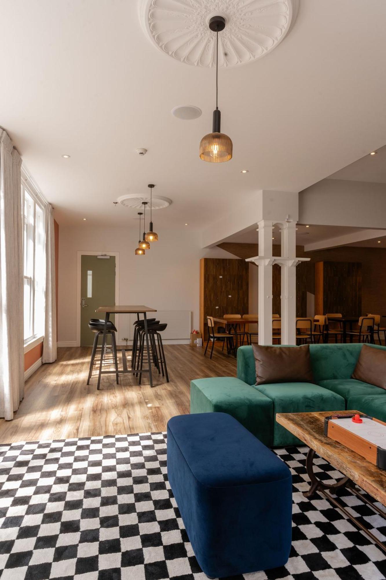 Haka House Крайстчёрч Экстерьер фото The common room at the University of Roehampton
